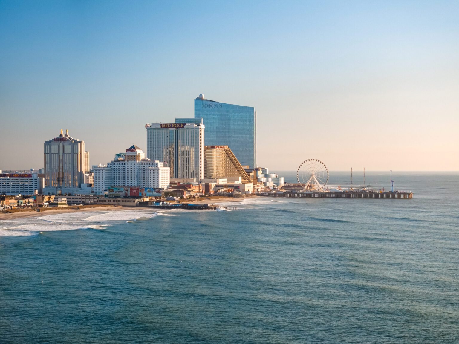 Atlantic City Summer Spotlight: Star-Studded Entertainment, Dining Delights & Exciting Events Atlantic city summer spotlight: star studded entertainment, dining delights & exciting