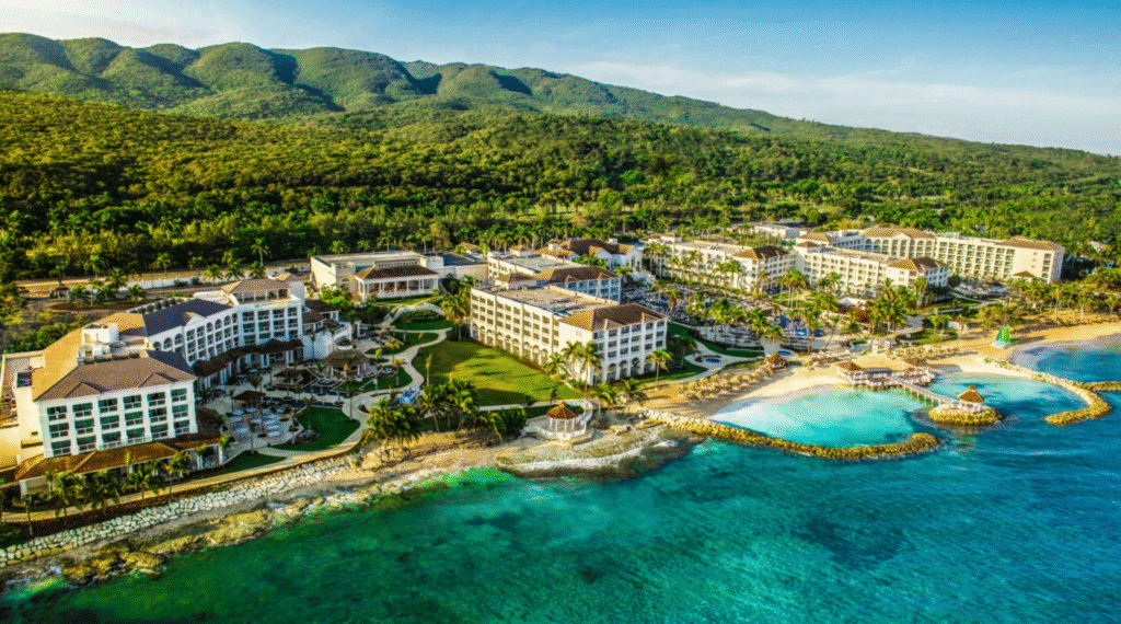 Hyatt Finalizes Purchase of Playa Hotels & Resorts Hyatt finalizes purchase of playa hotels & resorts