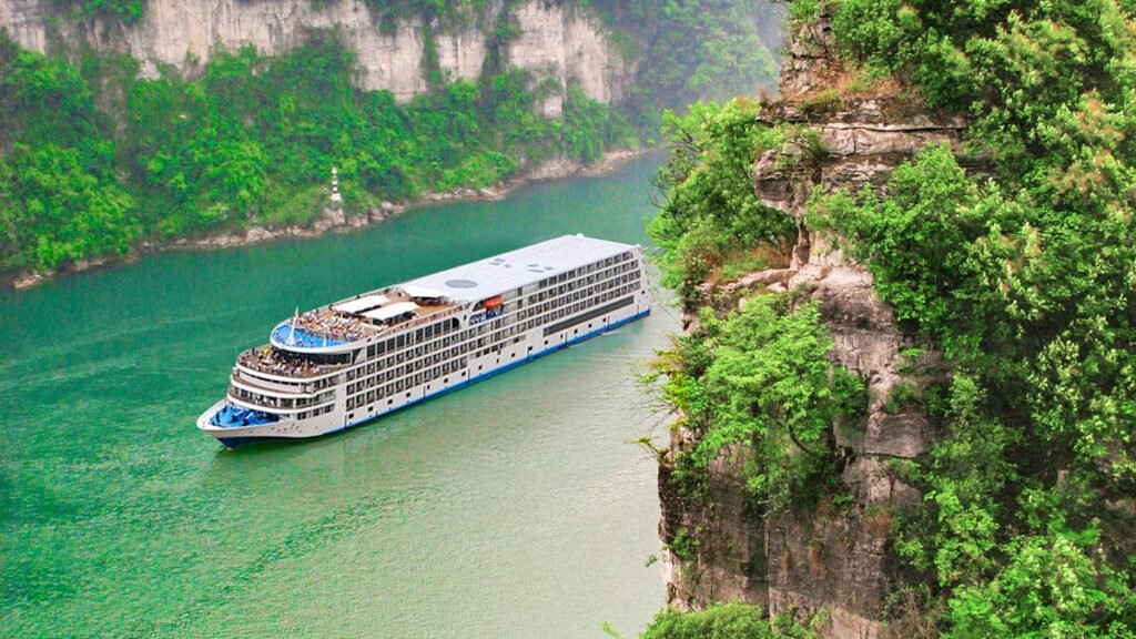 China’s Century Cruises Launches European Expansion with New River Ship China's century cruises launches european expansion with new river ship