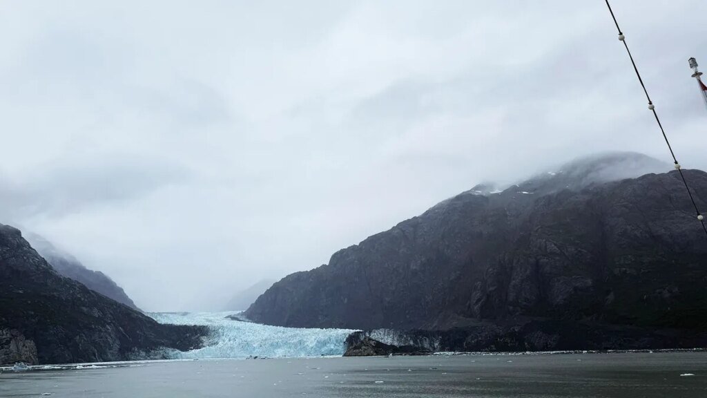 Exploring Glacier Bay: A Transformative Holland America Experience