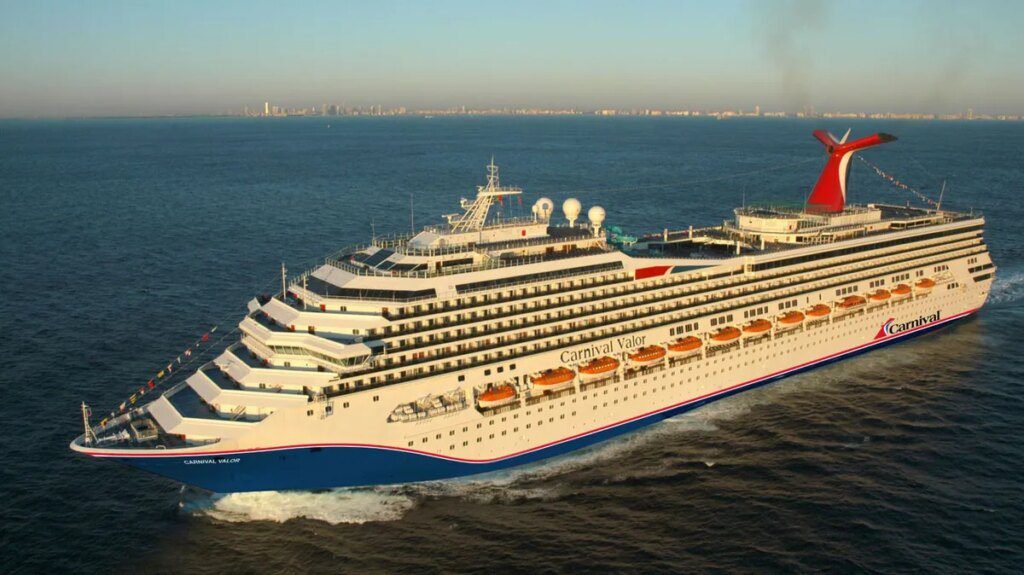 Carnival Set to Launch Year-Round Mobile Cruising in 2027