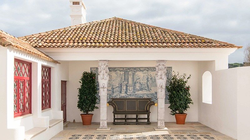 Luxury Beyond Attire: Fashion Houses Redefine Hospitality