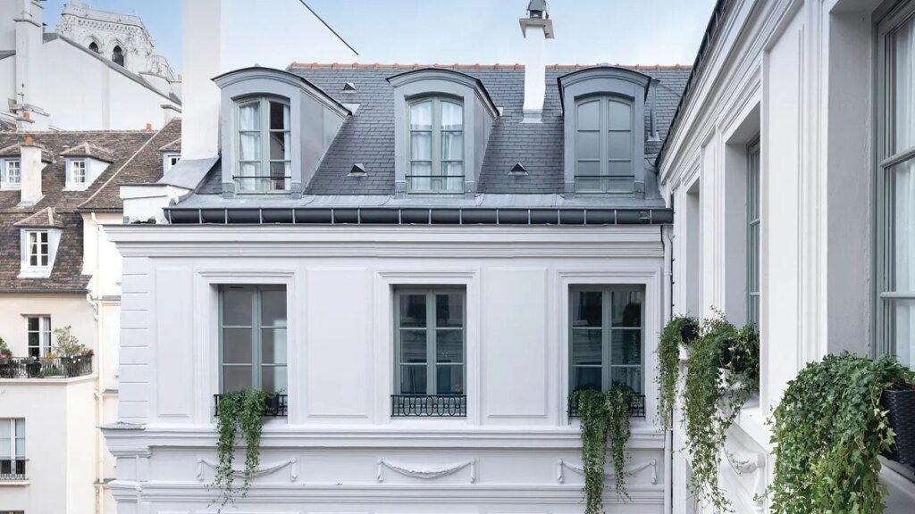 Maison Colbert: A Touch of Luxury on the Left Bank