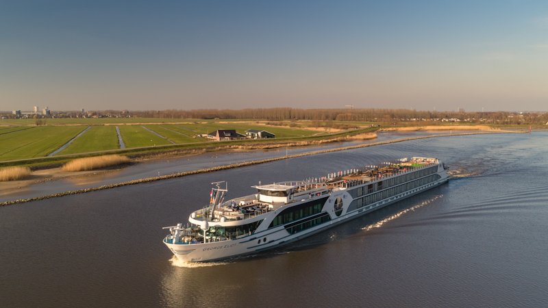 Riviera Travel Enhances Global Brand Ahead of WAVE Season