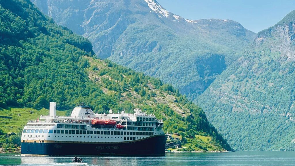 Exploring Norway’s Majestic Fjords with Havila Voyages