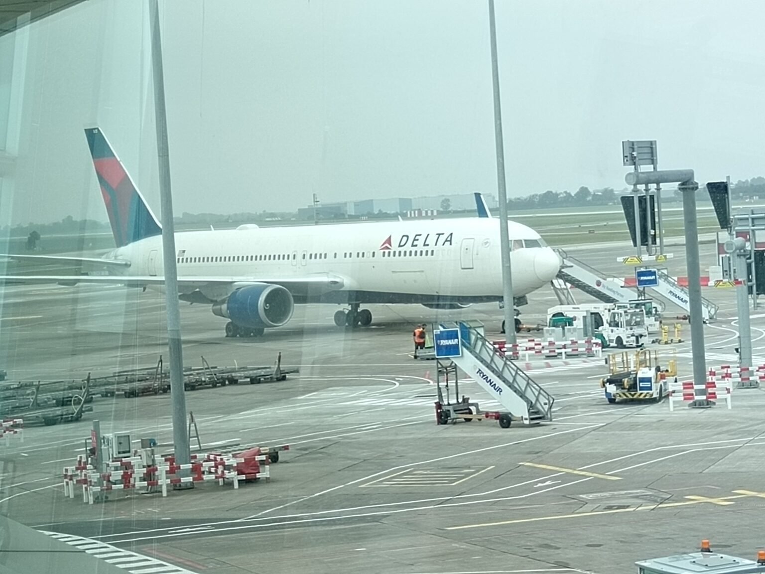 Delta Airlines Raises Baggage Fees by $10 Amid Rising Operational Costs