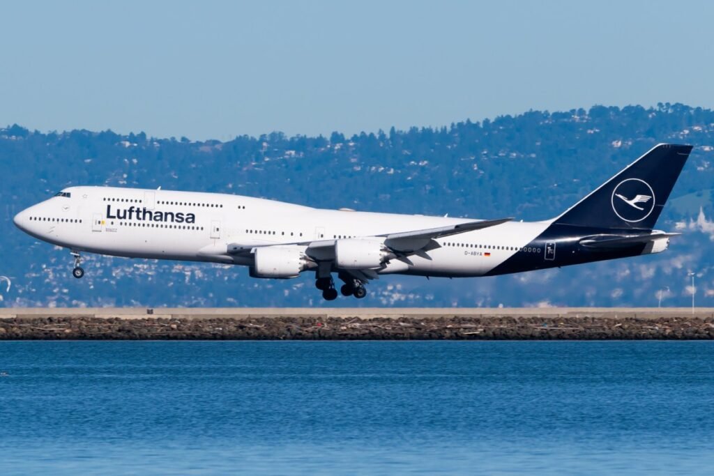 Lufthansa Fuel Supply Secured for Summer Travel Season Amid European Concerns Lufthansa aircraft - fuel supply secured for summer travel
